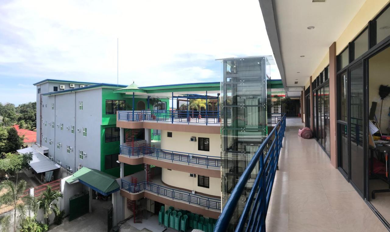 Southview Hotel Dumaguete City Esterno foto
