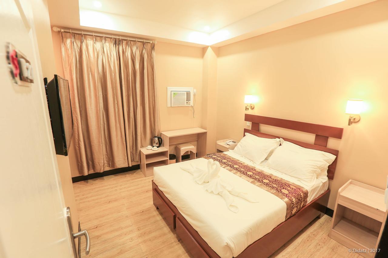 Southview Hotel Dumaguete City Esterno foto