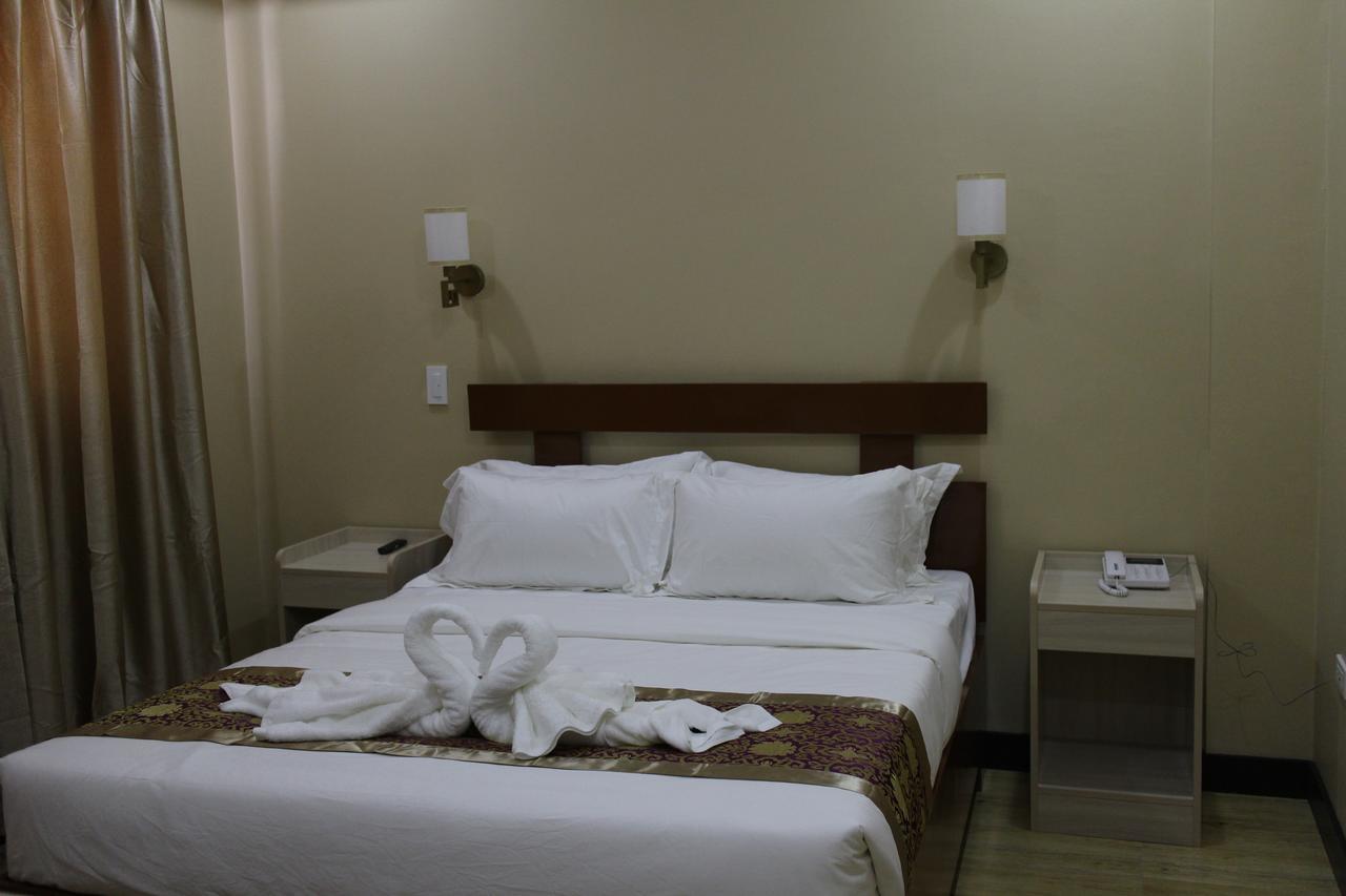 Southview Hotel Dumaguete City Esterno foto